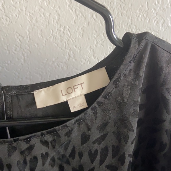 LOFT top *NEVER WORN* - Picture 2 of 7
